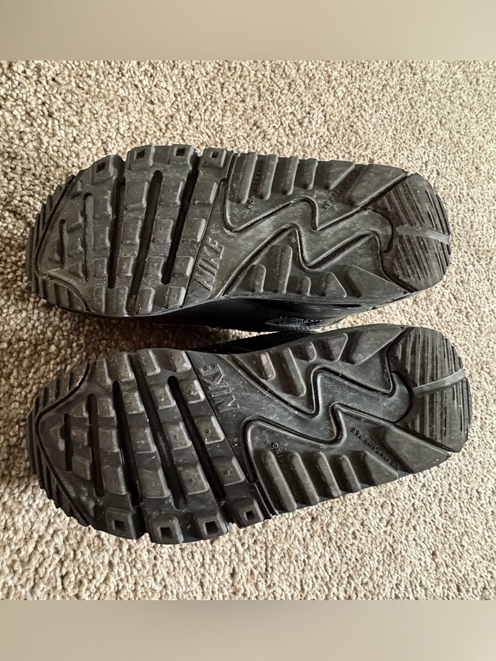 Nike Black Air Max Kids Sneakers - Picture 4 of 5